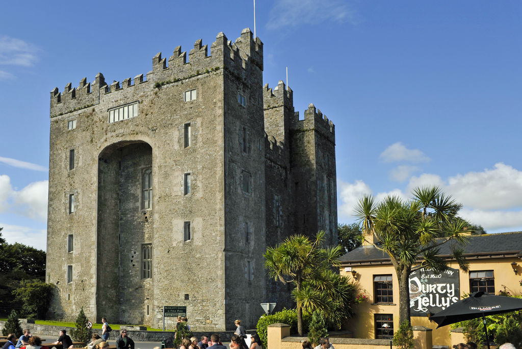 Ireland Vacations Bunratty Castle