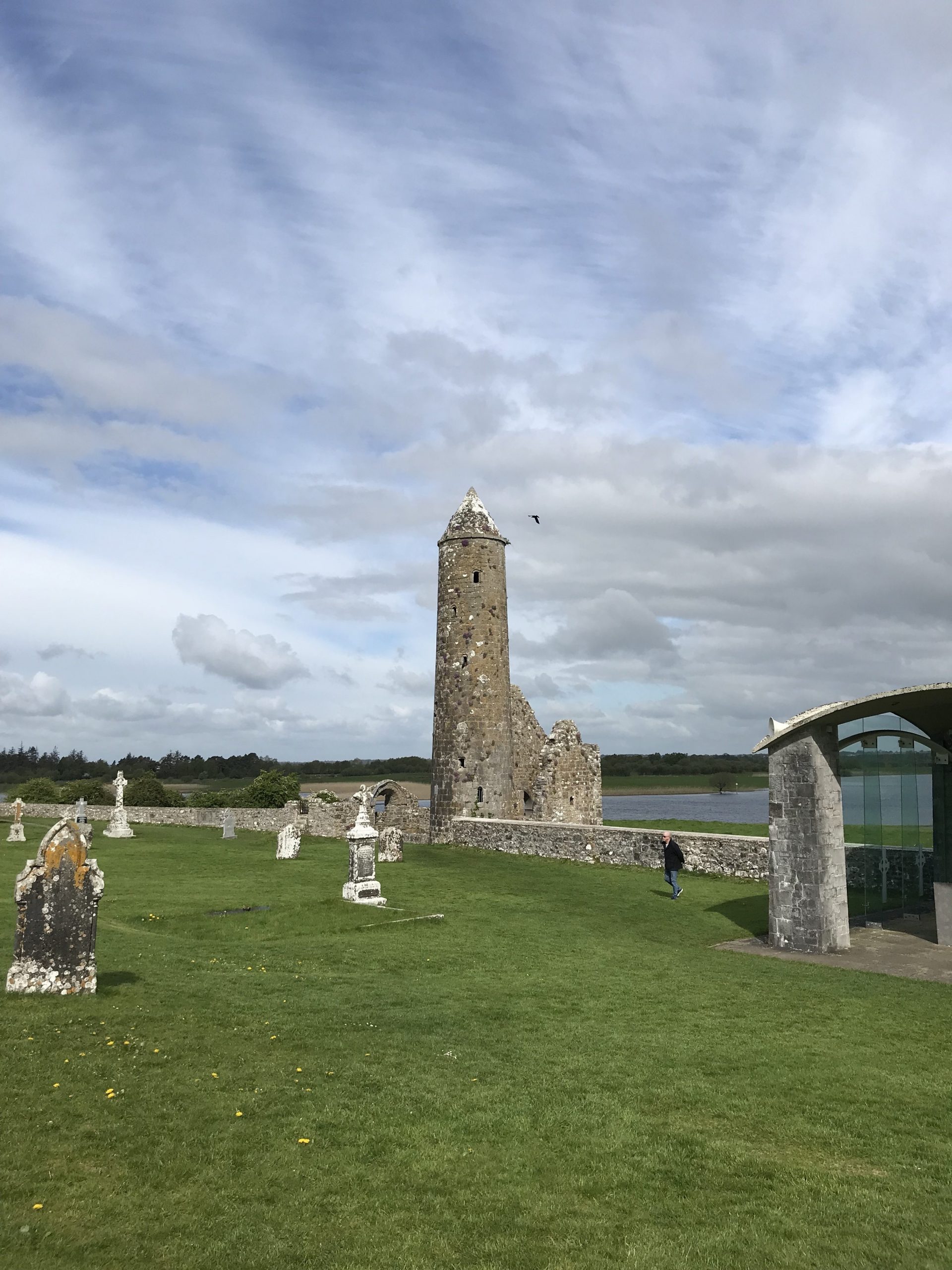 Round Tower Clonmacnoise   Ireland's Portal to the Past